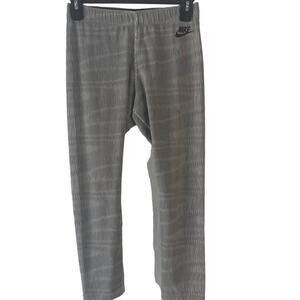 Nike Women's Size Small Gray Printed Workout Activewear Cropped Leggings